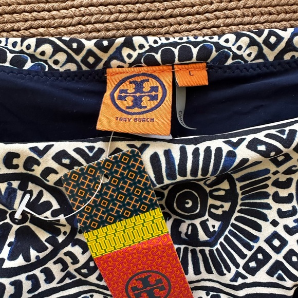 Tory Burch NWT navy/white bikini. Sz Large. Batik print is beautiful! - Picture 4 of 6